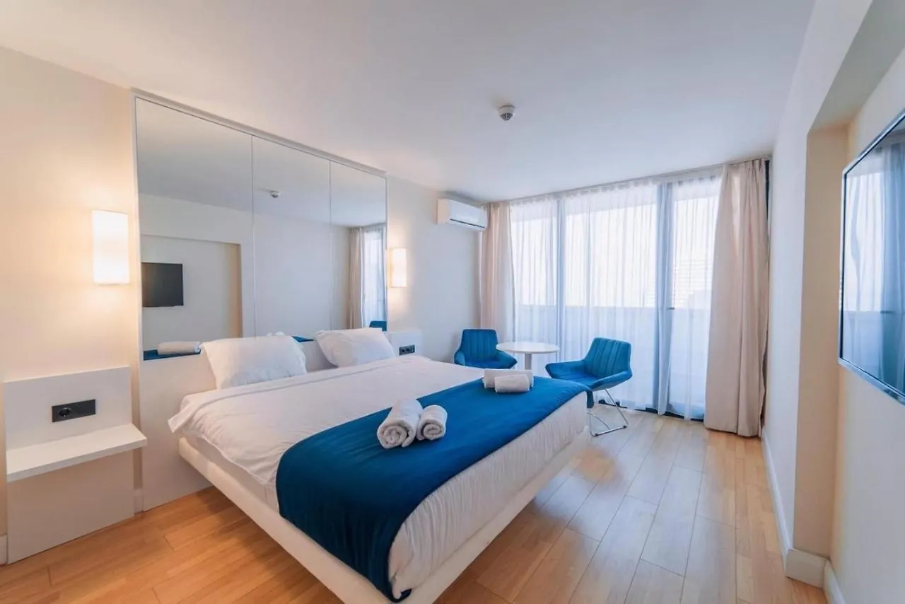 **** Aparthotel Orbi City Twin Towers Gruzie